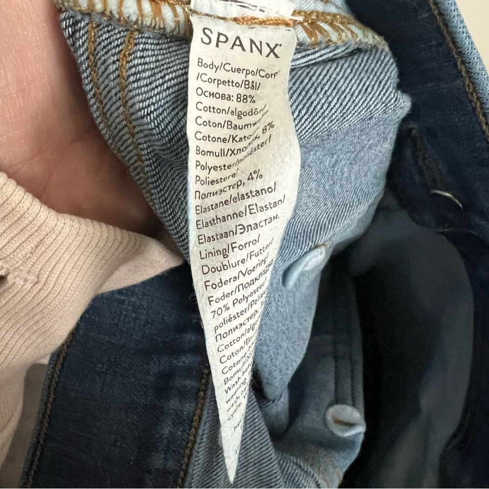 SPANX Shape Everywear Cropped Wide Leg Patch Pocket Jeans Women's Medium - Picture 5 of 8